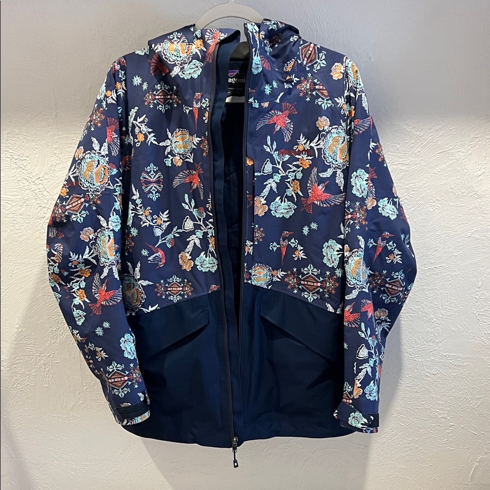 Women’s Snowbelle Patagonia Ski Coat Navy Blue with Floral Bird Pattern